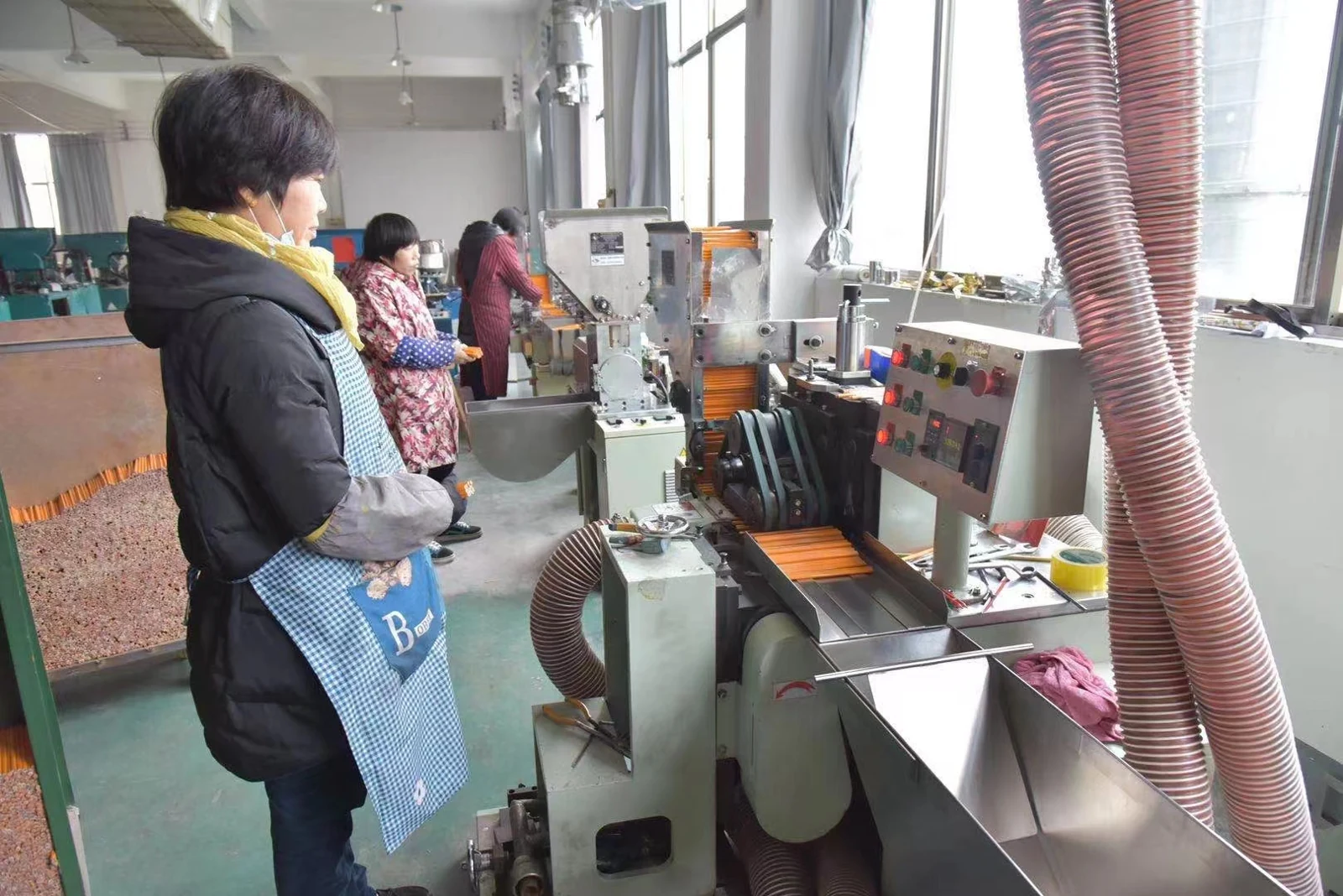 MUHUI pencil production workshop — company manufacturing photo